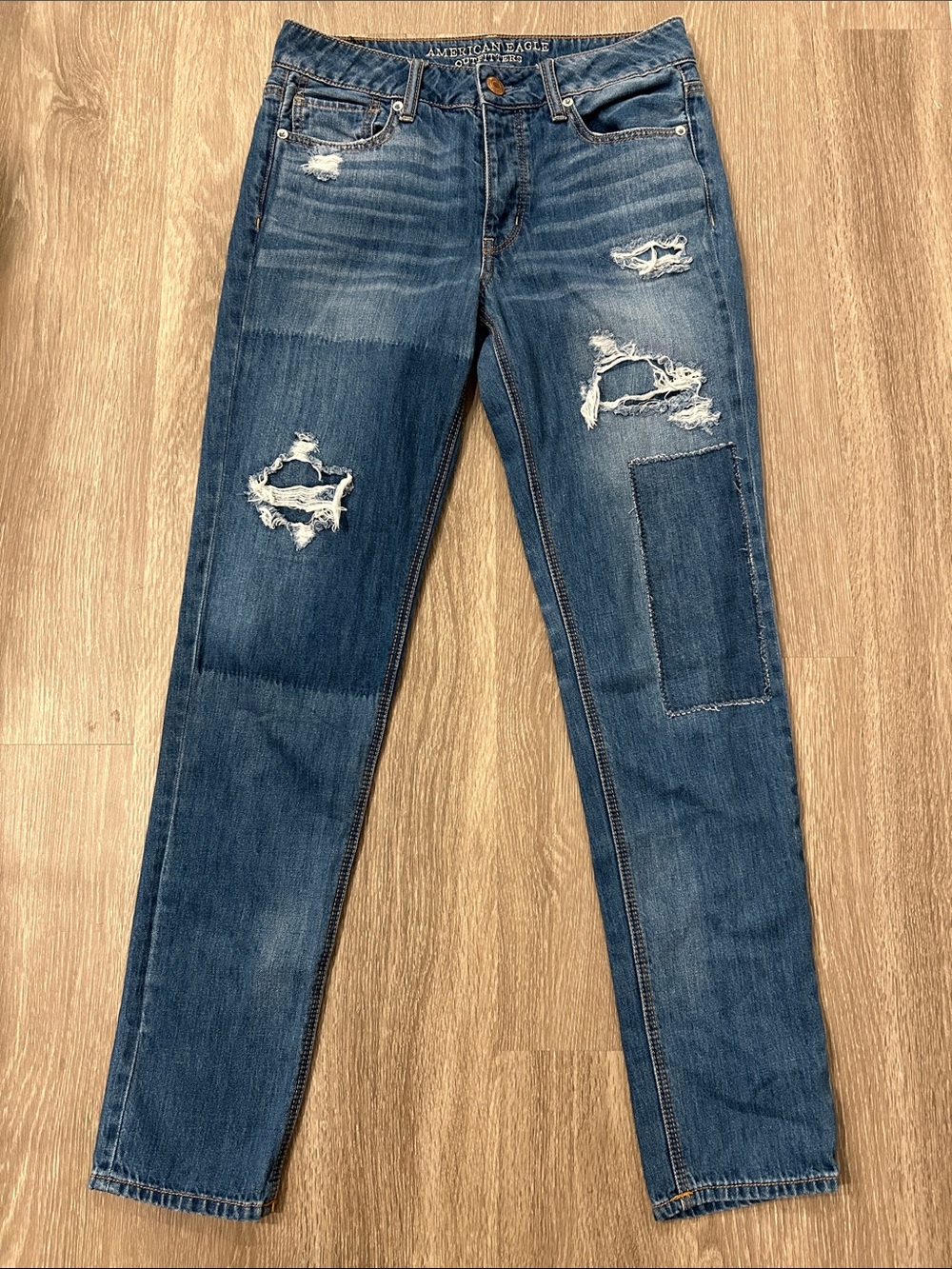 American Eagle Outfitters - Distressed Tomgirl Jeans